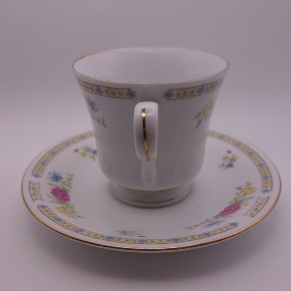 Liling Fine China Yung Shen Tea Cup and Saucer - Picture 2 of 12